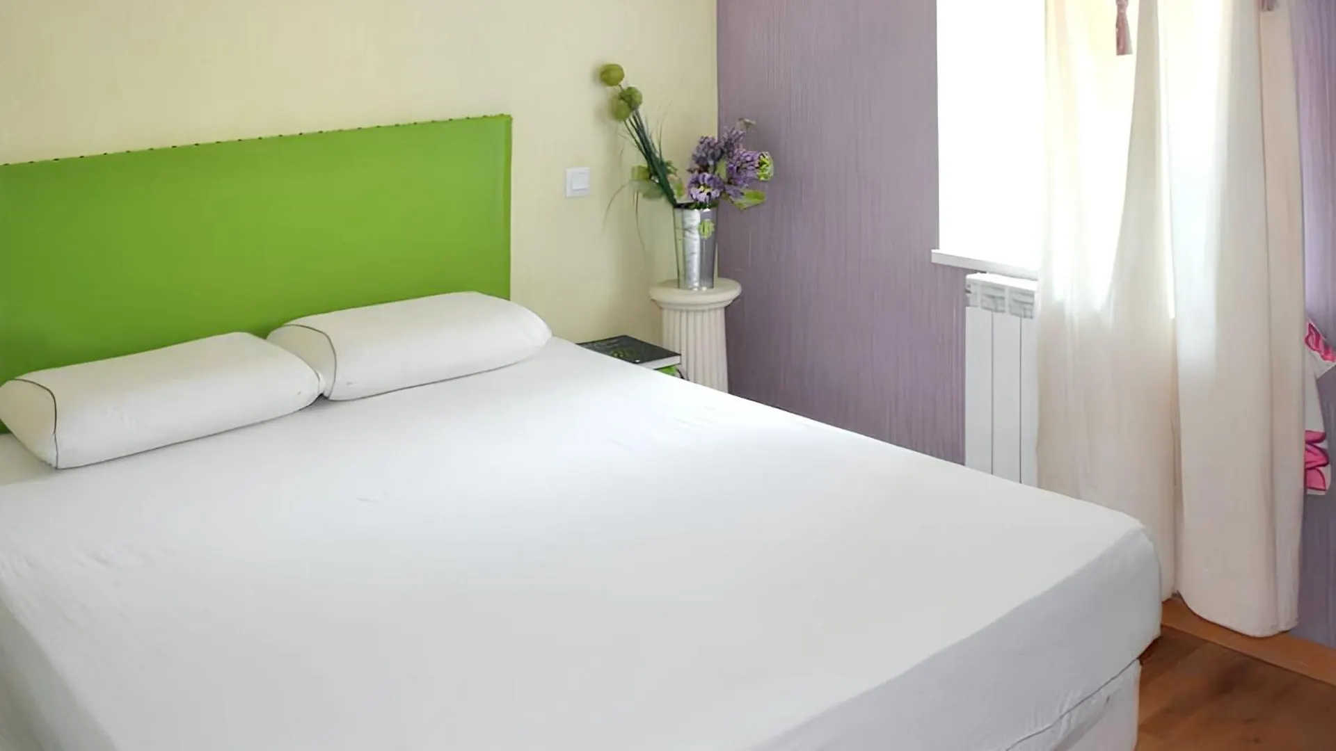 Nyaraló Maison De Caractere A Pierrefiche Avec Piscine Privee